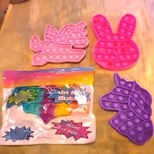 Lot of Pop It Fidget Poppers Pink, Purple, Multi NWT